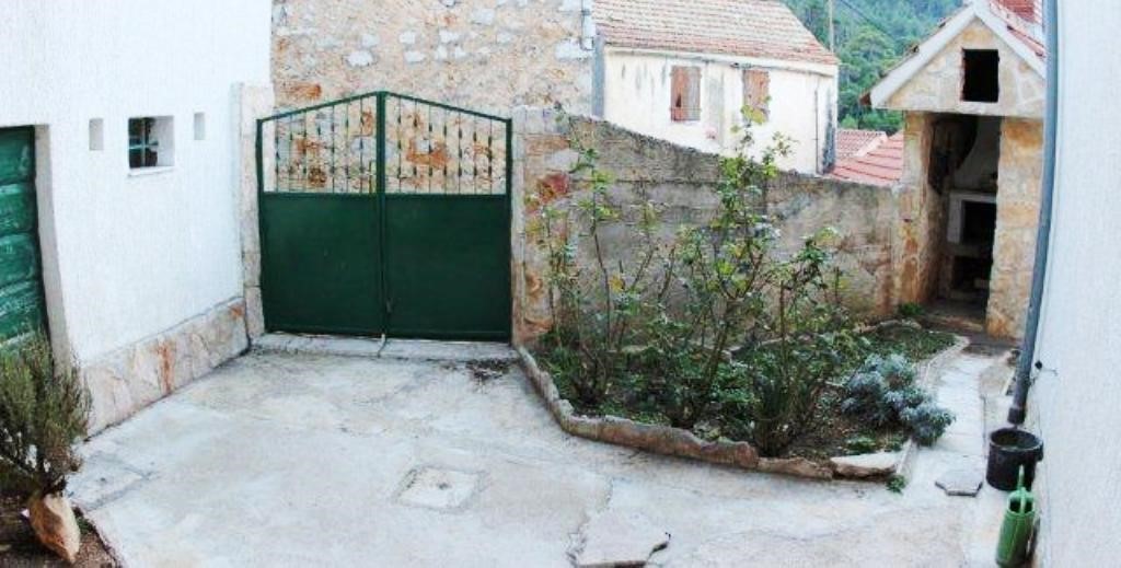 House For sale - SPLITSKO-DALMATINSKA  HVAR 