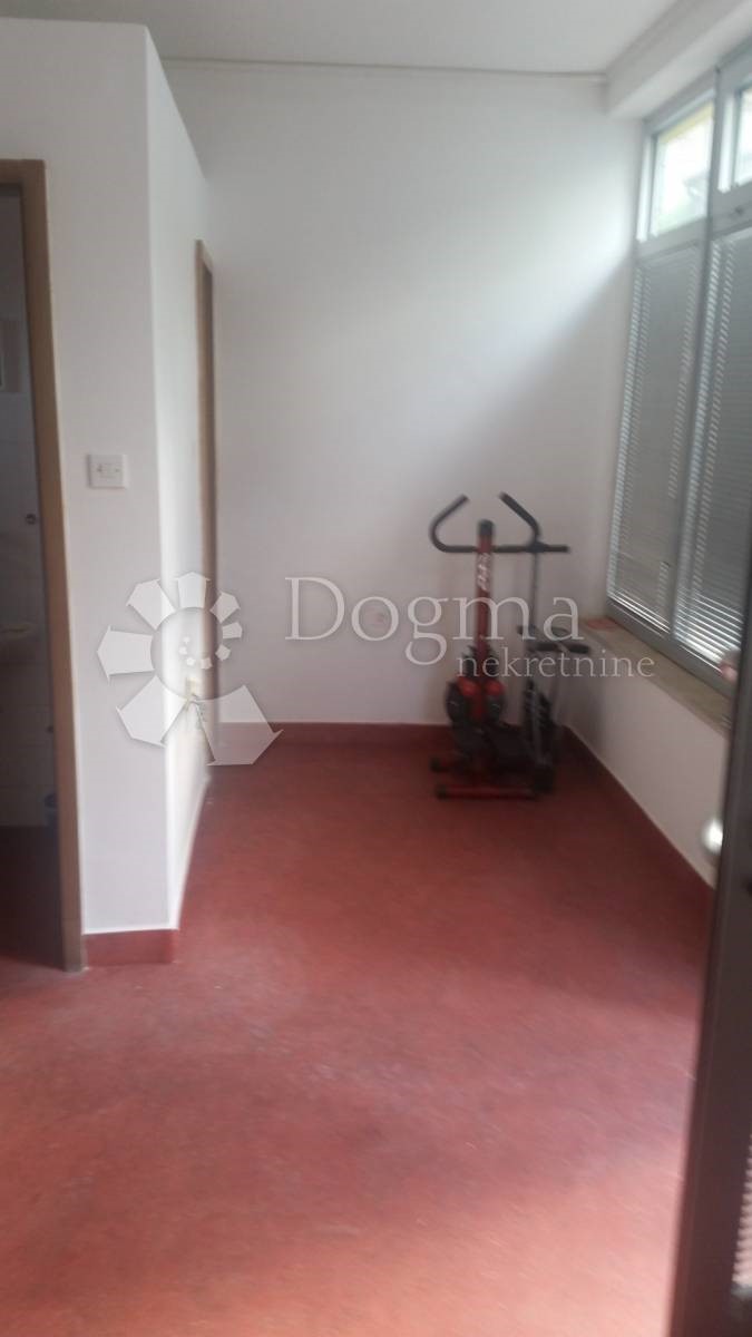 Business premises For rent VOLOSKO