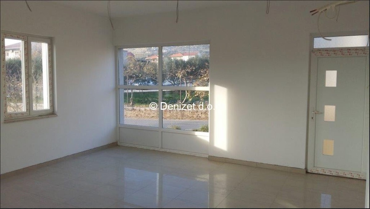 Business premises For sale - SPLITSKO-DALMATINSKA  TROGIR 