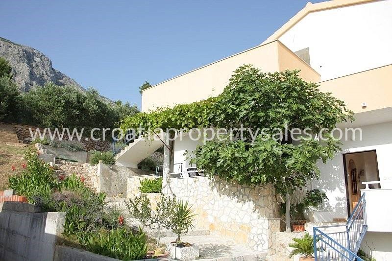 House For sale - SPLITSKO-DALMATINSKA  OMIŠ 