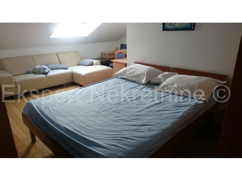 Apartmán Na prodej - SPLITSKO-DALMATINSKA  KAŠTELA 