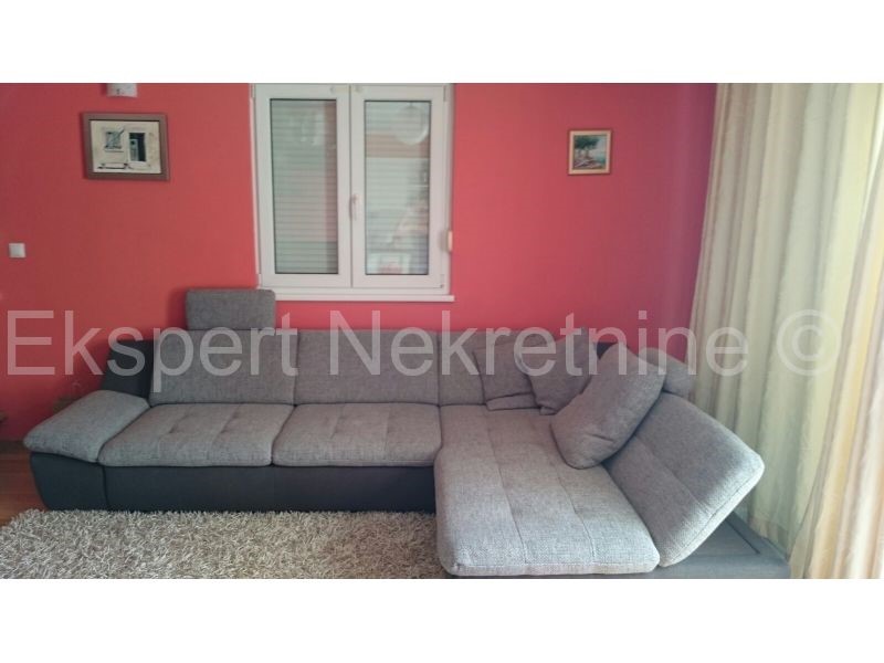 Apartment Zu verkaufen - SPLITSKO-DALMATINSKA  KAŠTELA 