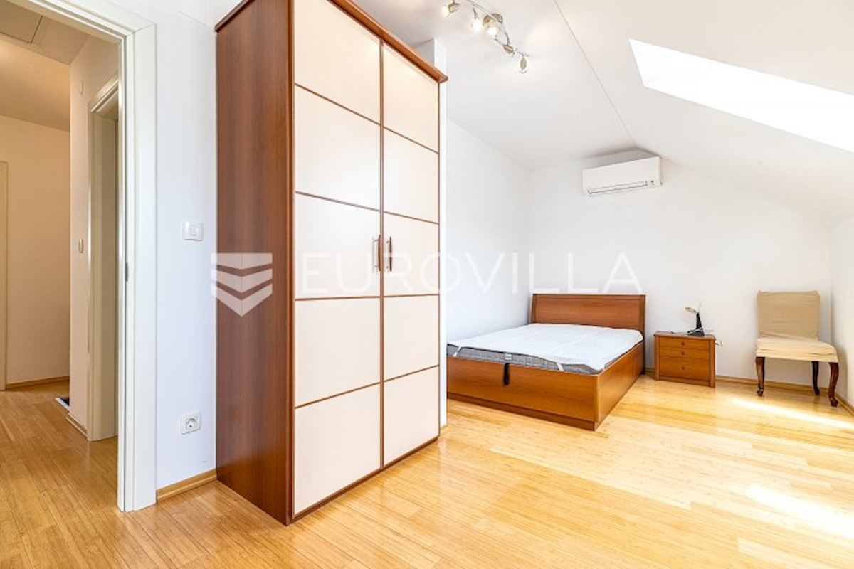 Appartement À louer - GRAD ZAGREB  ZAGREB 