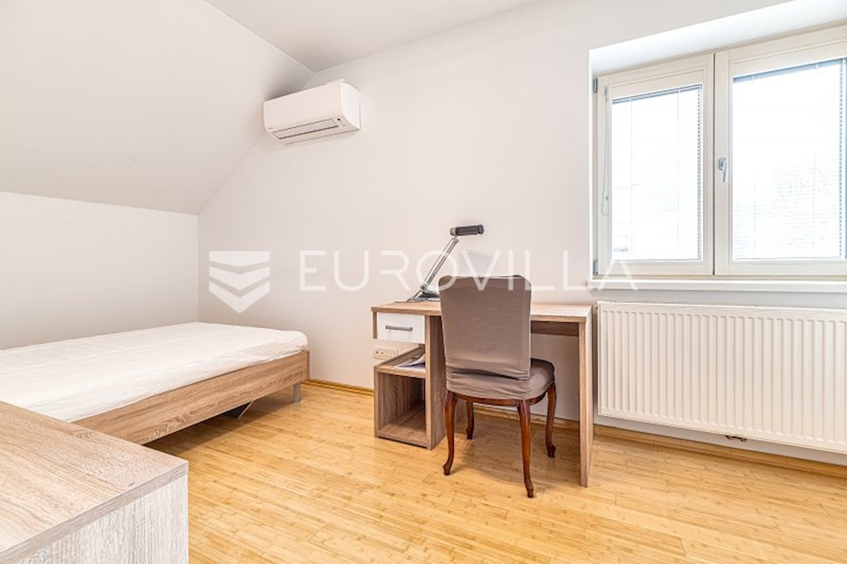 Appartement À louer - GRAD ZAGREB  ZAGREB 