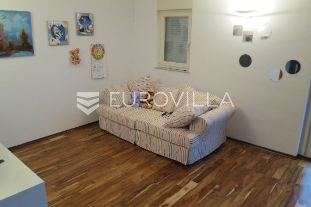 House For sale - ZAGREBAČKA  POKUPSKO 