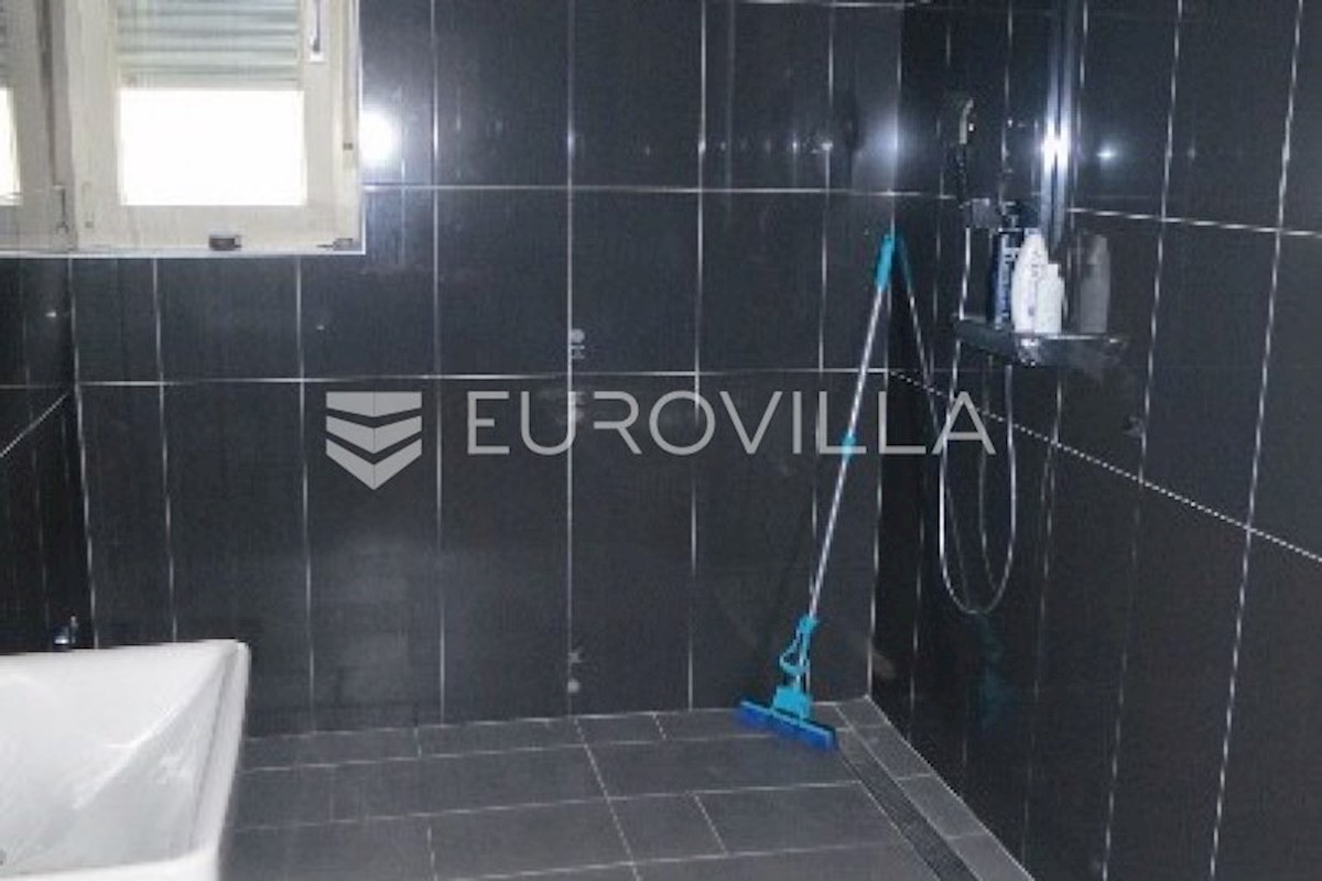 House For sale - ZAGREBAČKA  POKUPSKO 