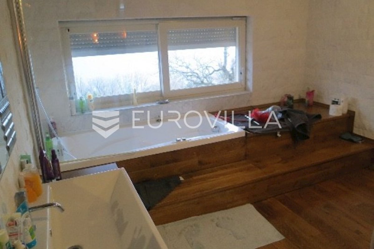 House For sale - ZAGREBAČKA  POKUPSKO 