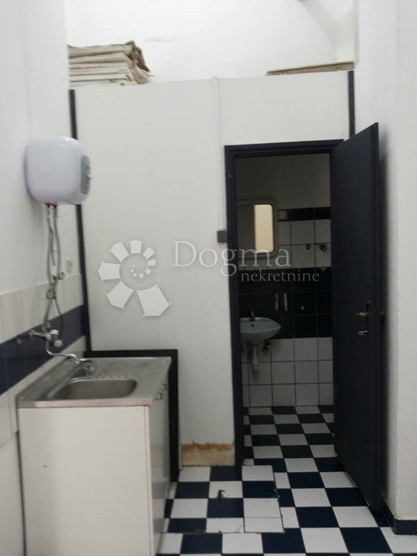Business premises For sale - PRIMORSKO-GORANSKA  RIJEKA 