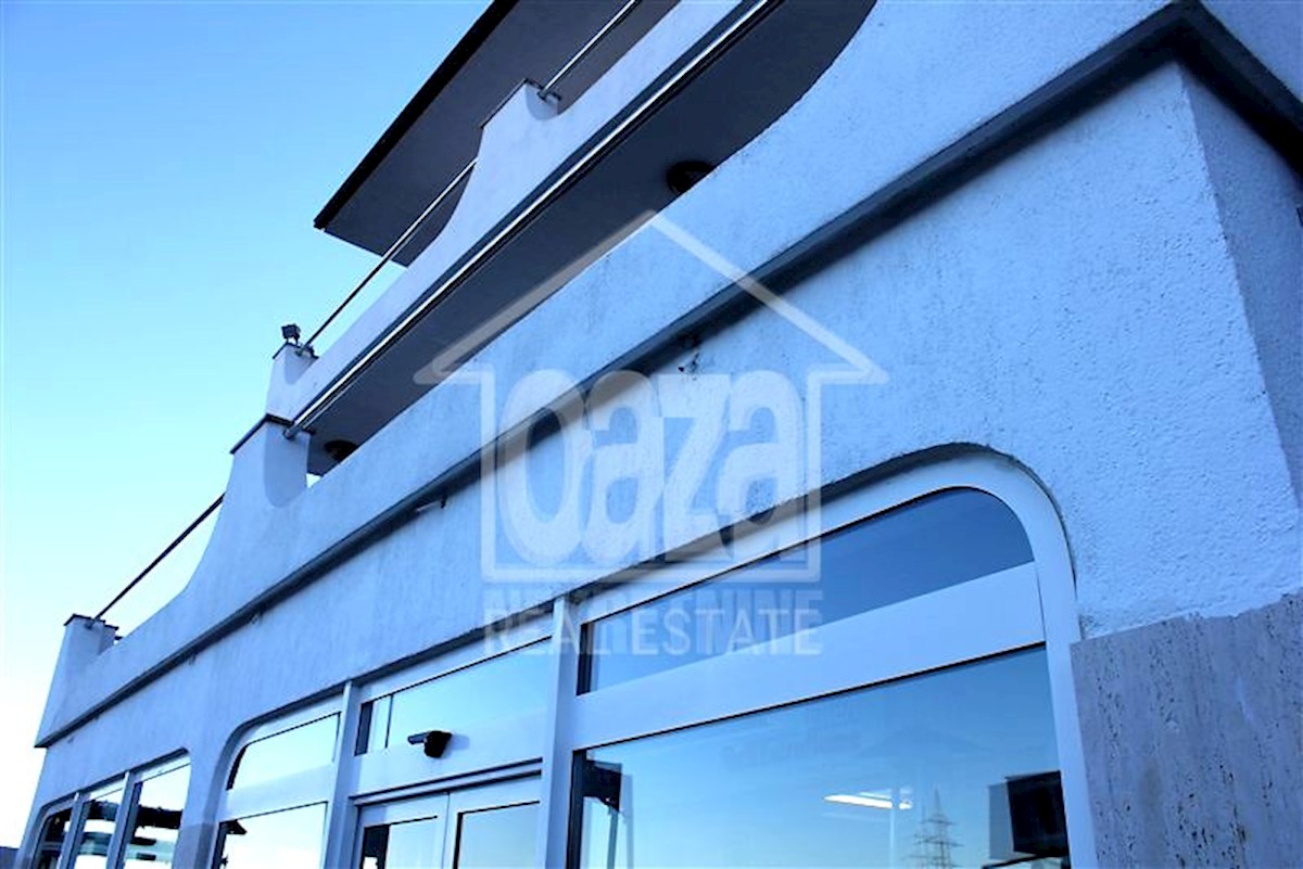 Business premises For sale MARINIĆI