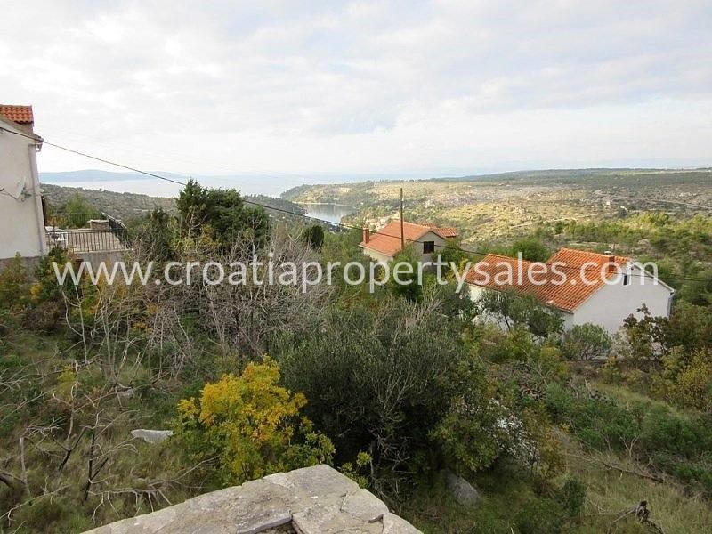 Land For sale - SPLITSKO-DALMATINSKA  BRAČ 