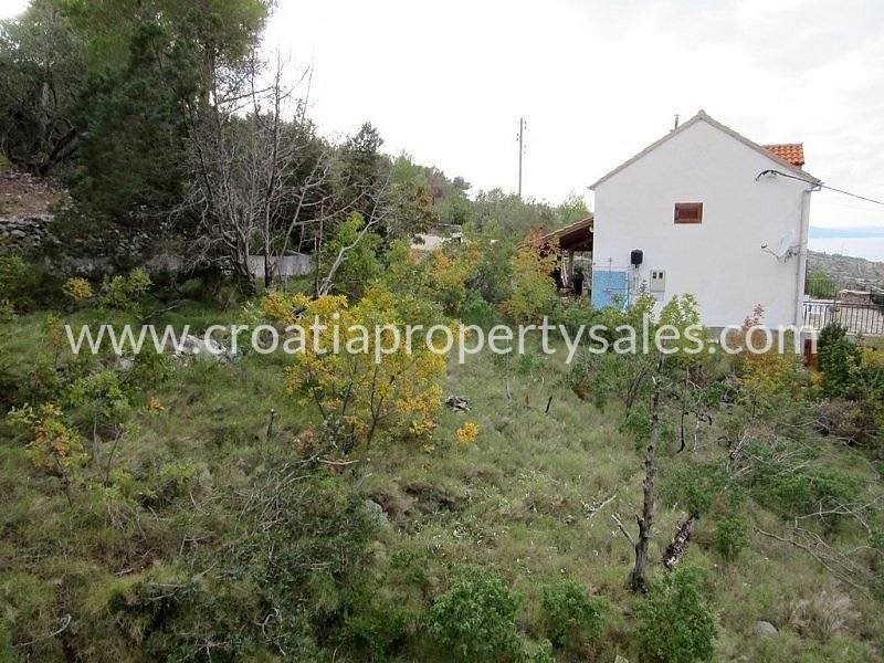 Land For sale - SPLITSKO-DALMATINSKA  BRAČ 