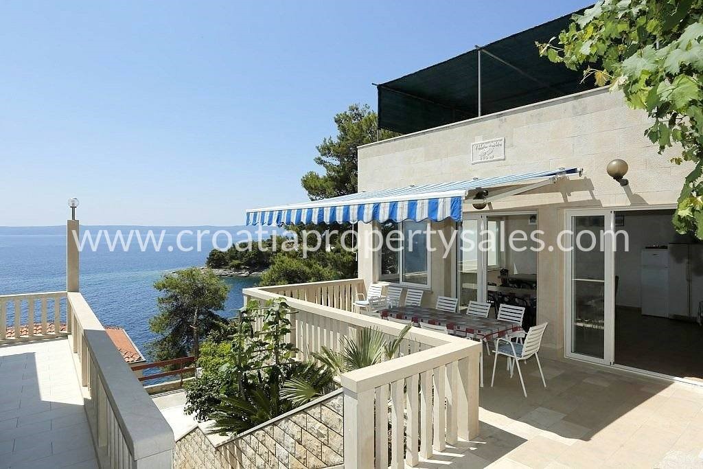 House For sale - SPLITSKO-DALMATINSKA  BRAČ 