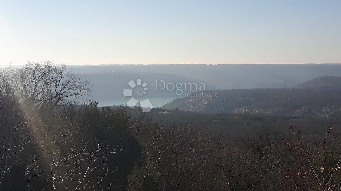 Land For sale - ISTARSKA  RAŠA 