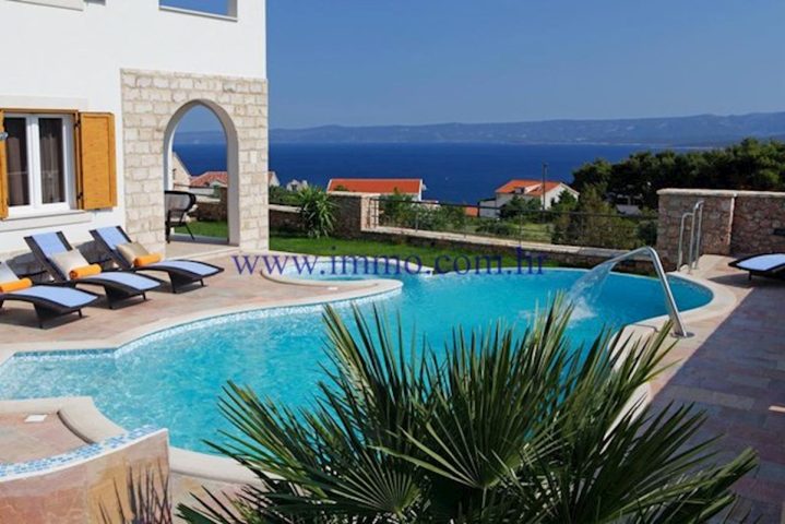 House for sale 313 m² – Bol