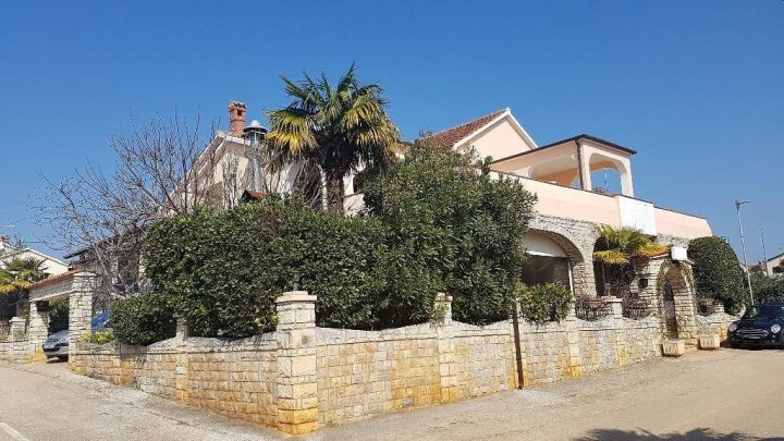 Dom na predaj 357 m² – Novigrad