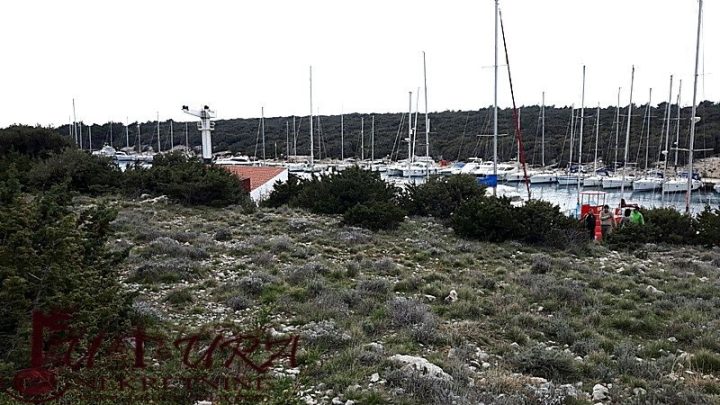 Pozemek na prodej 1050 m² – Šimuni