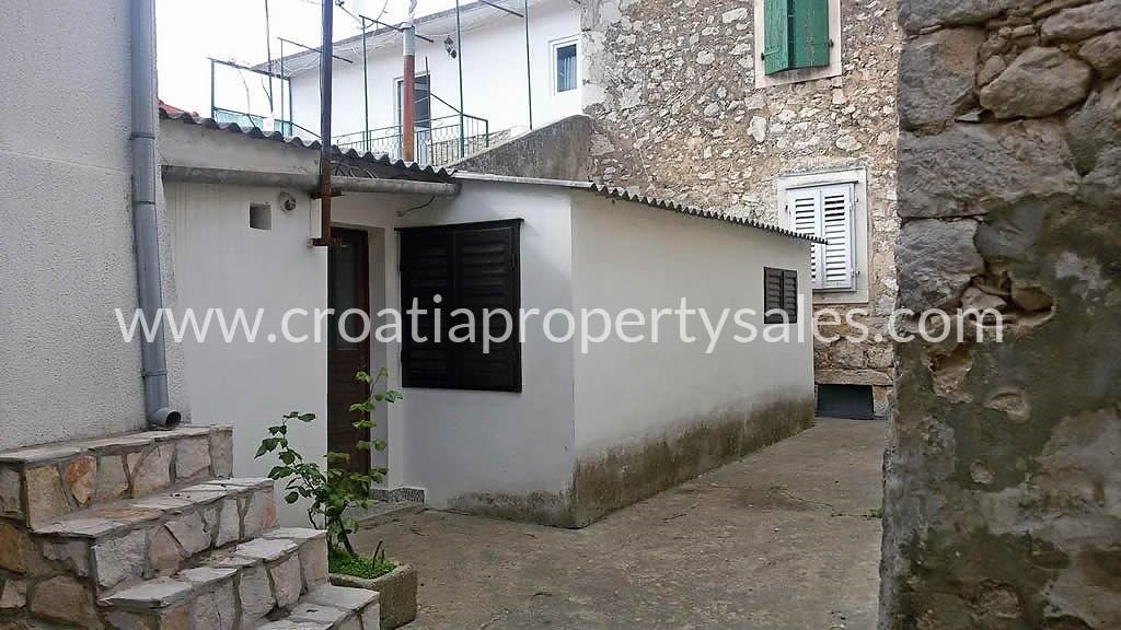 House For sale - SPLITSKO-DALMATINSKA  HVAR 