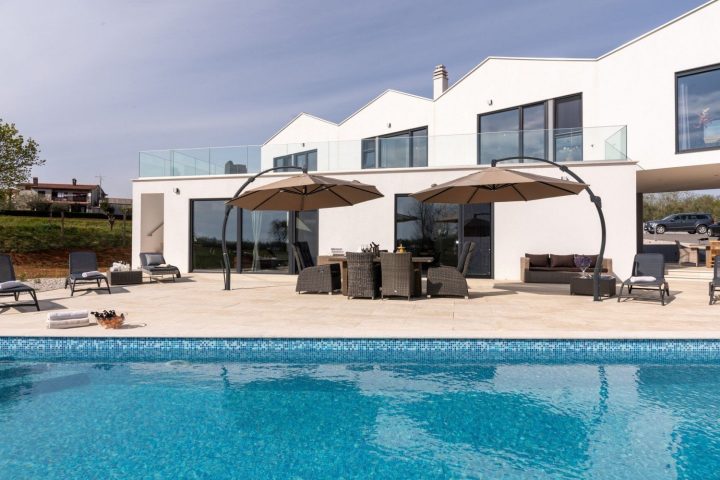 Haus zu verkaufen 454 m² – Poreč