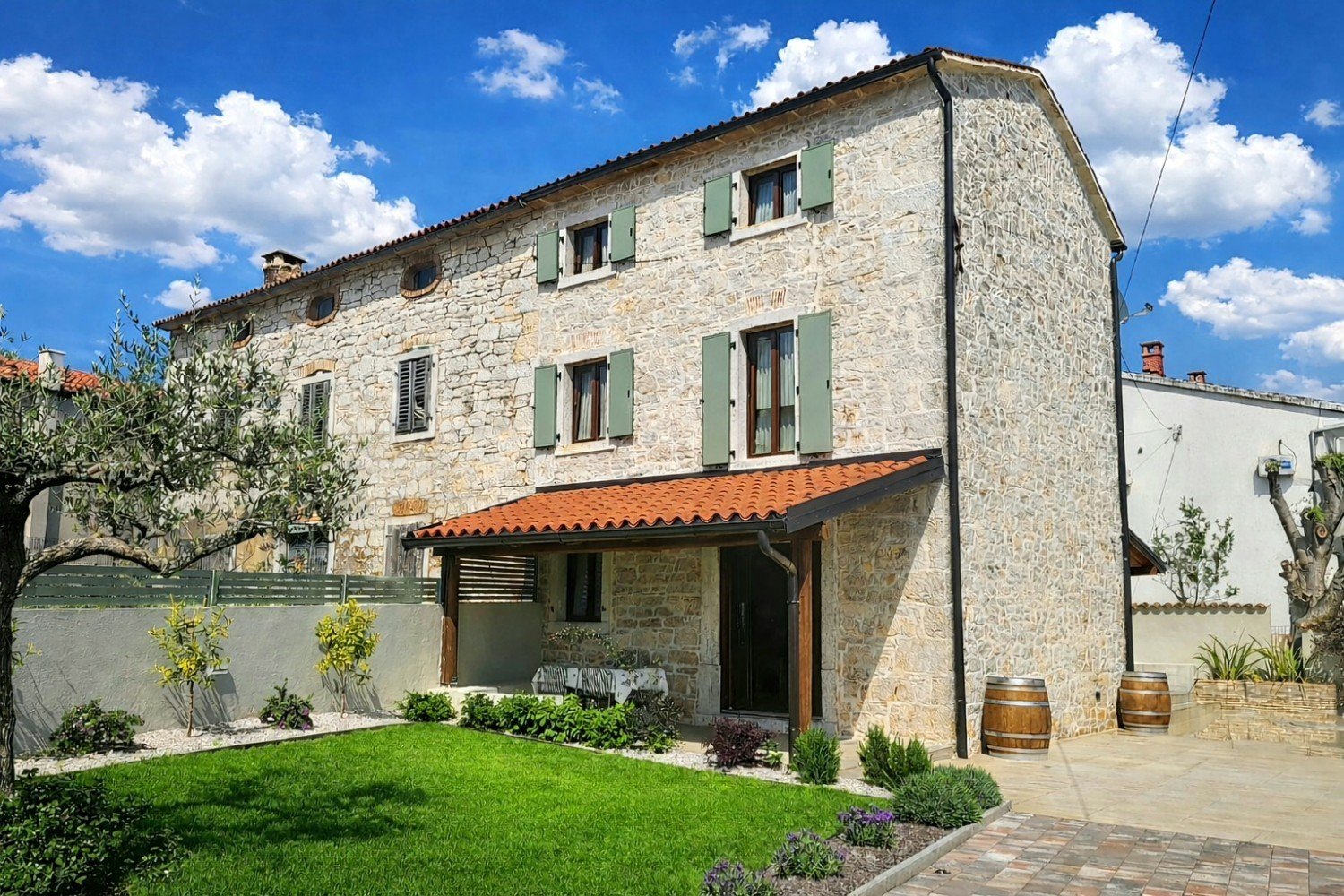 House For sale - Istarska Kaštelir-labinci - foto 1/35