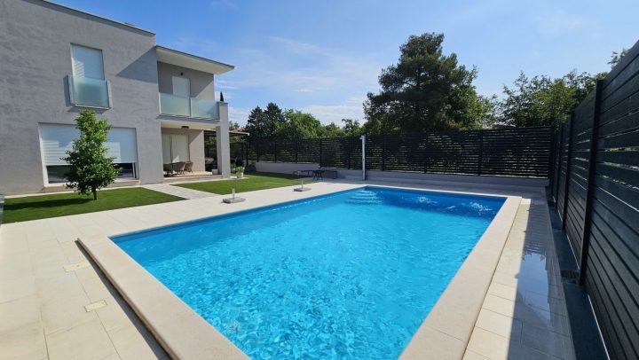 Hiša na predaj 230 m² – Novigrad
