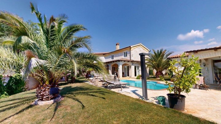 Dům na prodej 250 m² – Poreč