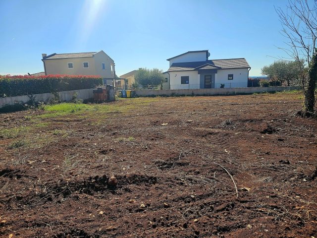 Parcela Naprodaj - Istarska Kaštelir-labinci - foto 2/3