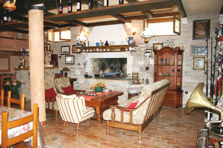 Mieszkanie na sprzedaż 130 m² – Rovinj