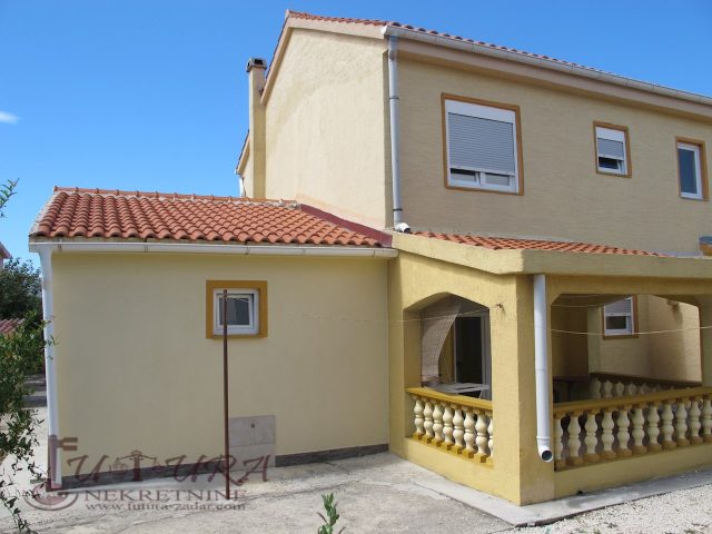 Kuća na prodaju 212 m² – Vir