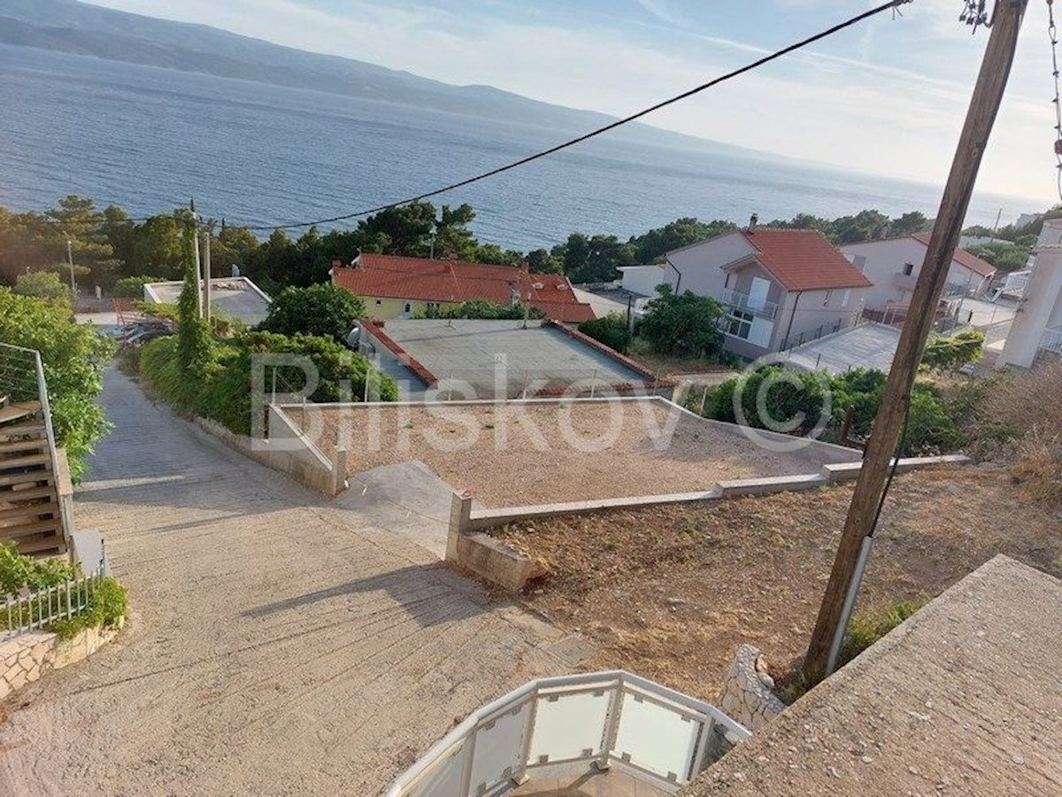 Hiša Naprodaj - SPLITSKO-DALMATINSKA  Omiš