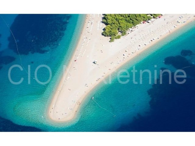 Terreno in vendita 3800 m² – Bol
