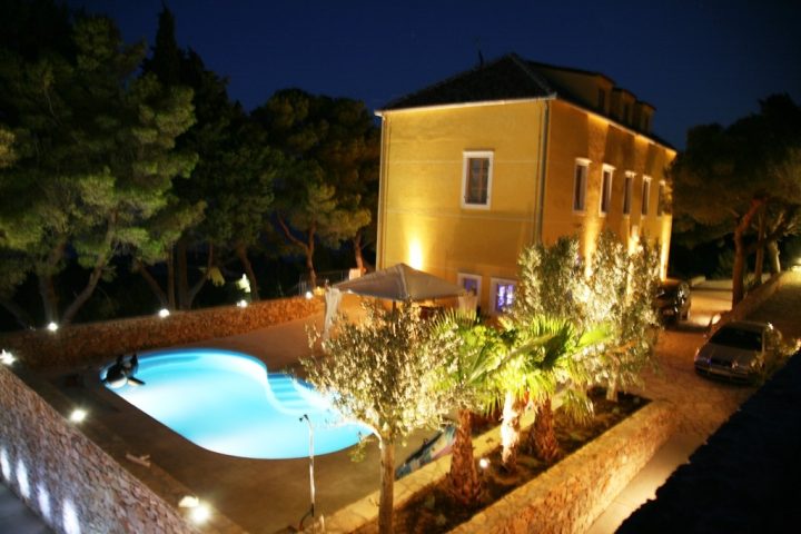 House for sale 240 m² – Vis