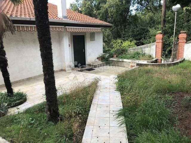 Casa in vendita 304 m² – Bulevard