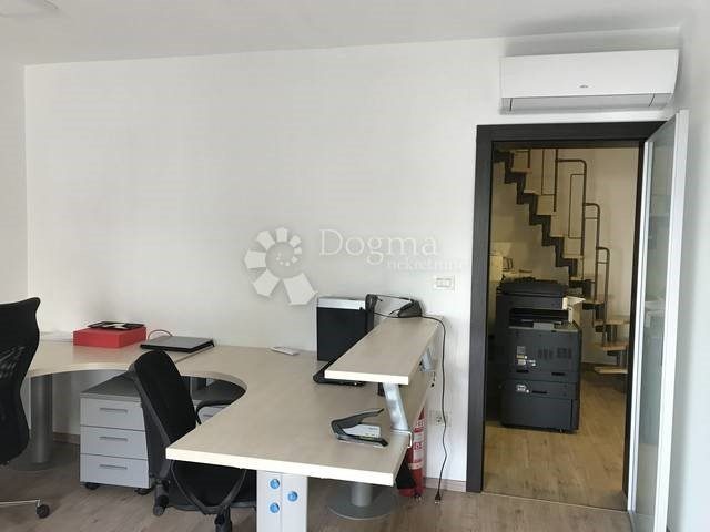 Maison À vendre - Primorsko-goranska Rijeka - foto 2/9