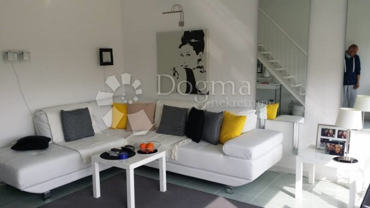 Flat For sale NOVIGRAD