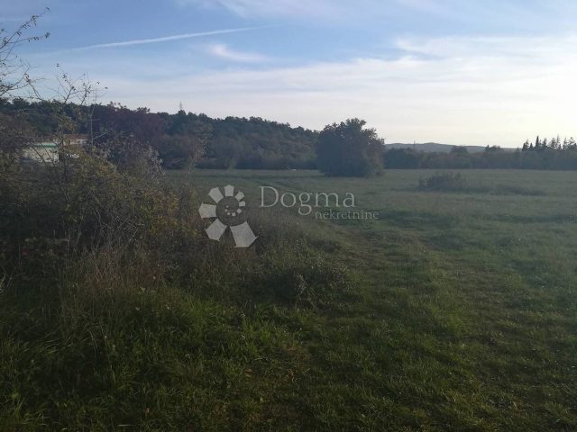 Działka na sprzedaż 6545 m² – Štrmac