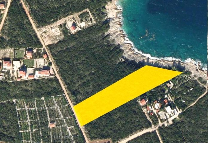 Land for sale 8746 m² – Šolta