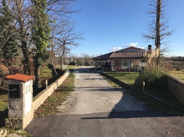 House For sale - Istarska Marčana - foto 2/14