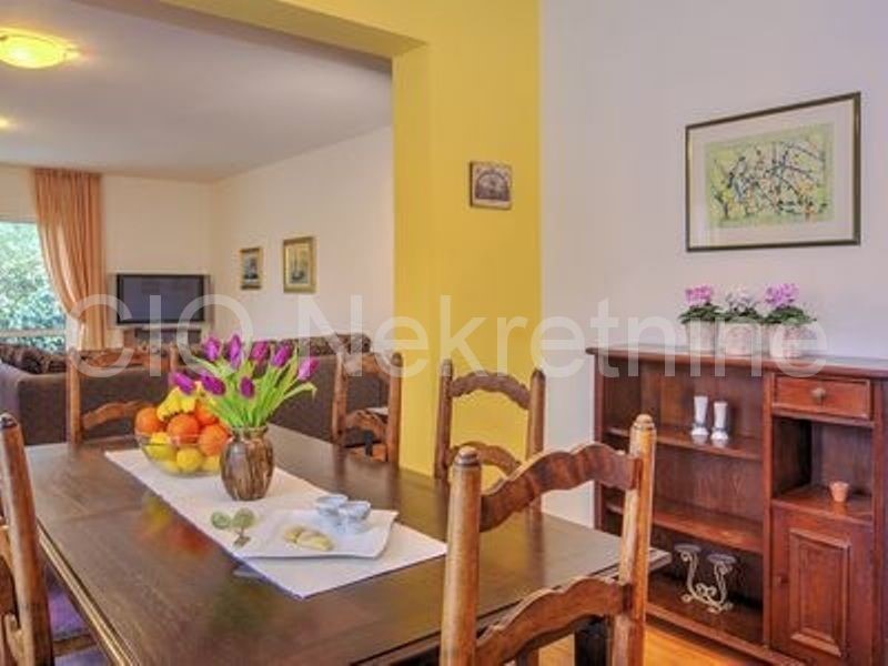 Casa In vendita - SPLITSKO-DALMATINSKA  SPLIT 