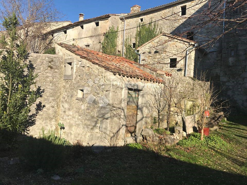 Haus Zu verkaufen - ISTARSKA  GRAČIŠĆE 