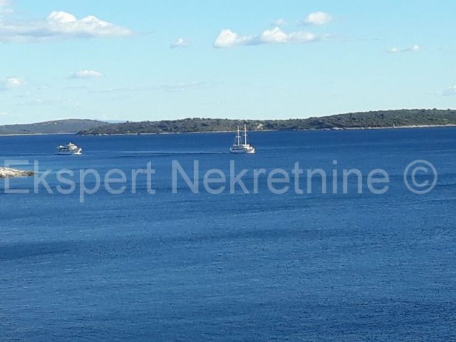 Parcela na predaj 4590 m² – Vinišće