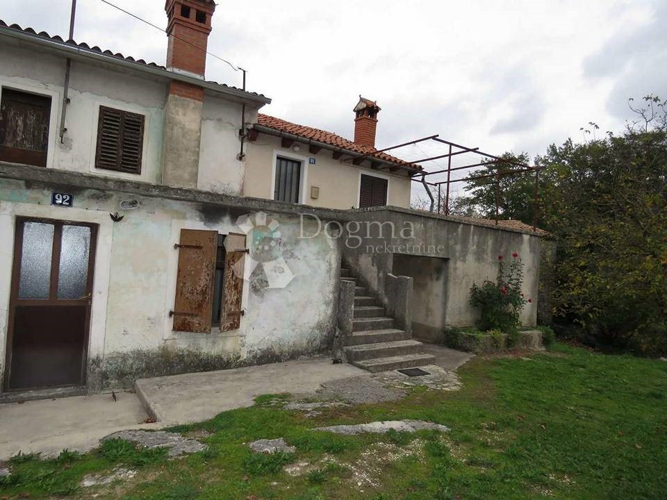 House For sale - ISTARSKA  PIĆAN 