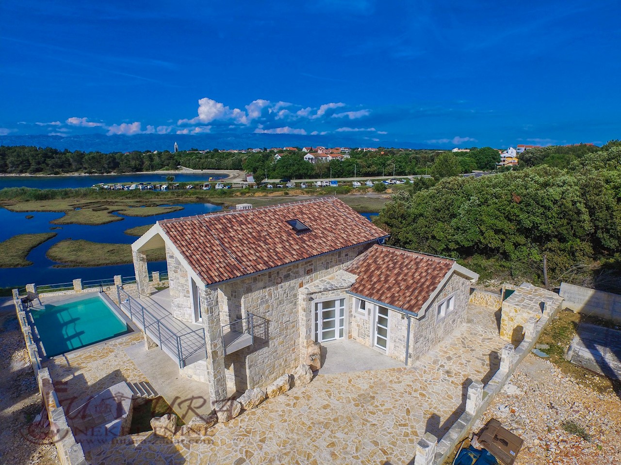 Maison À vendre - ZADARSKA  NIN 