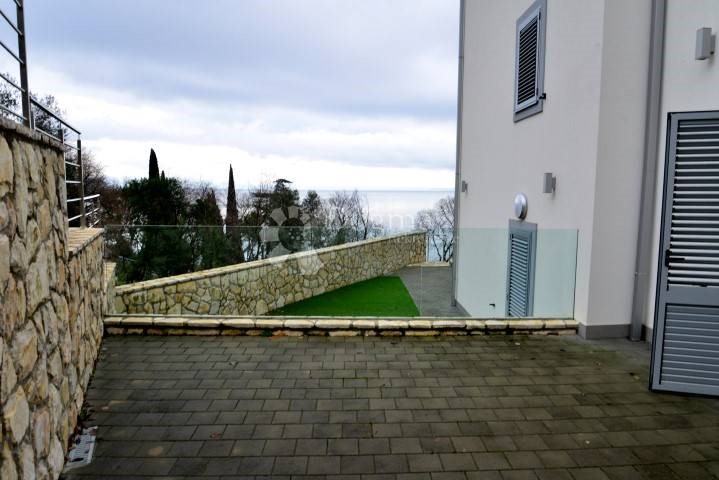 Flat For sale - PRIMORSKO-GORANSKA  LOVRAN 