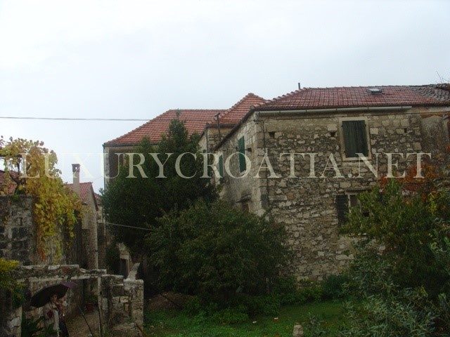 Dom na predaj 600 m² – Brač