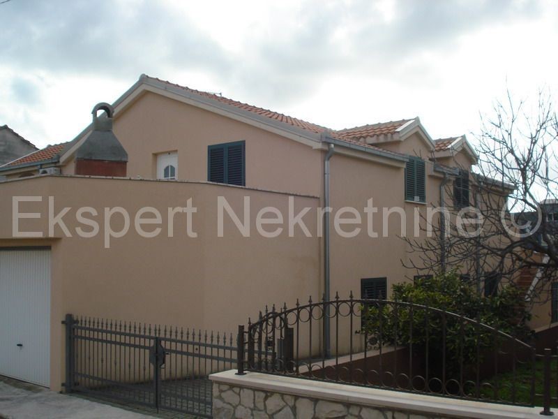 House For sale - SPLITSKO-DALMATINSKA  SEGET 