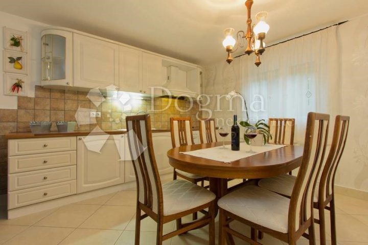 Stan za najam 55 m² – Opatija