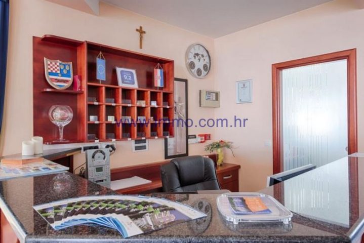 Poslovni prostori Naprodaj - Splitsko-dalmatinska Trogir - foto 3/21