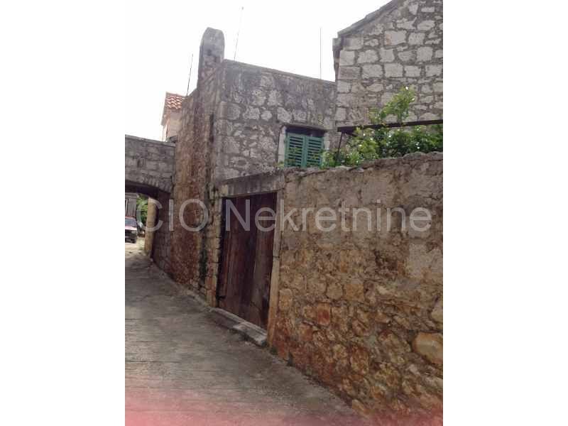 House For sale - SPLITSKO-DALMATINSKA  BRAČ 