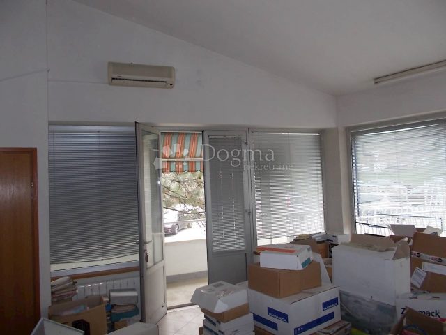 Gewerbefläche zu vermieten 40 m² – Turnić