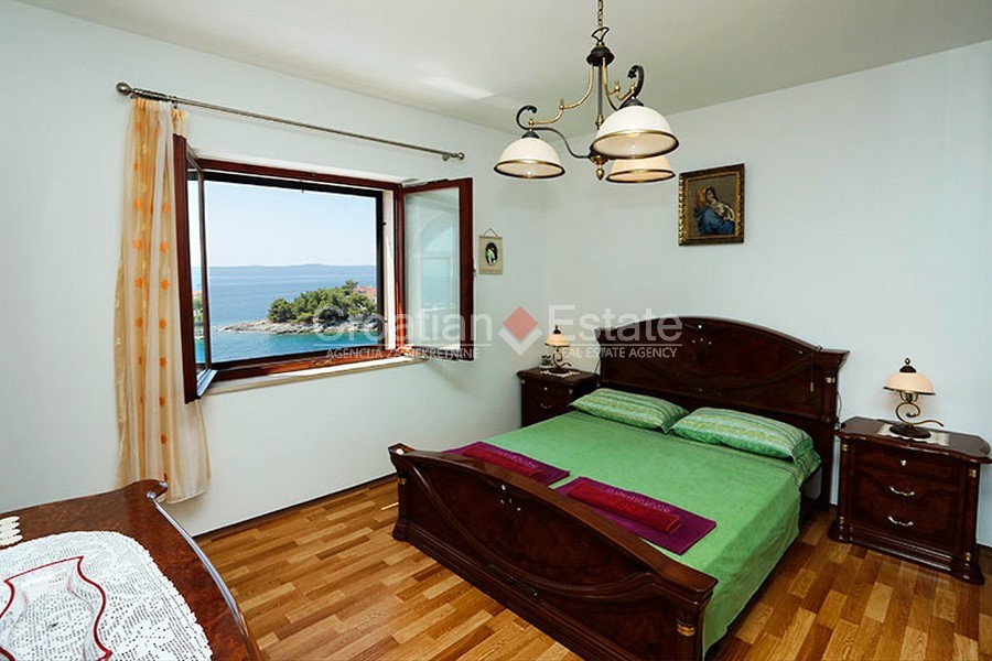 House For sale - SPLITSKO-DALMATINSKA  BRAČ 